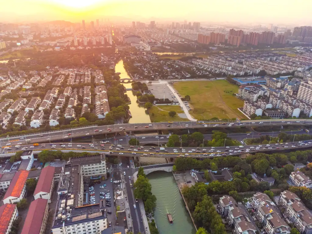 2025工业自动化控制系统中传感器选型的关键技术指标解析